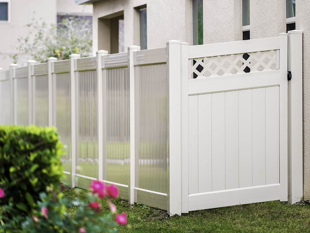 https://ded6429.inmotionhosting.com/~super126/wp-content/uploads/2019/05/vinyl-fence-8.jpg