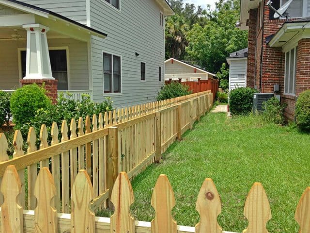 Wood Fence – Picket 6