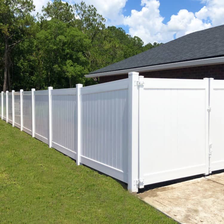 https://ded6429.inmotionhosting.com/~super126/wp-content/uploads/2020/04/Youngsville-Fence-Installation-white-privacy-fence-and-gate.jpg