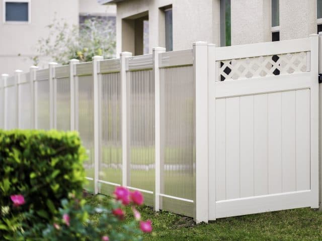 Which Fence Company Should I Hire in Clearwater Beach?
