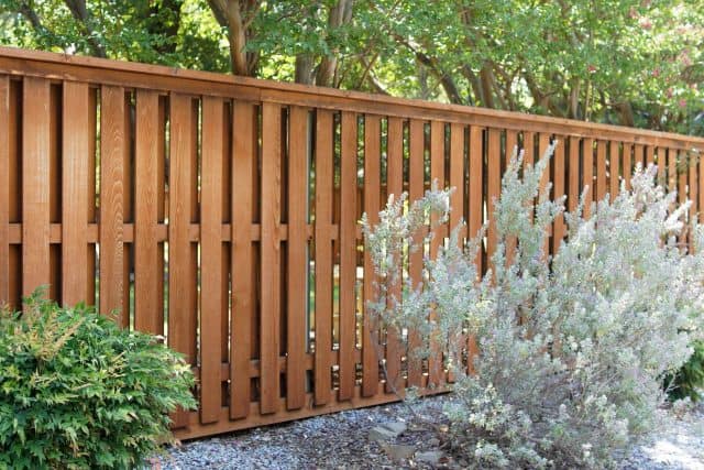 Does an Athens Fence Builder Sell Quality Products?