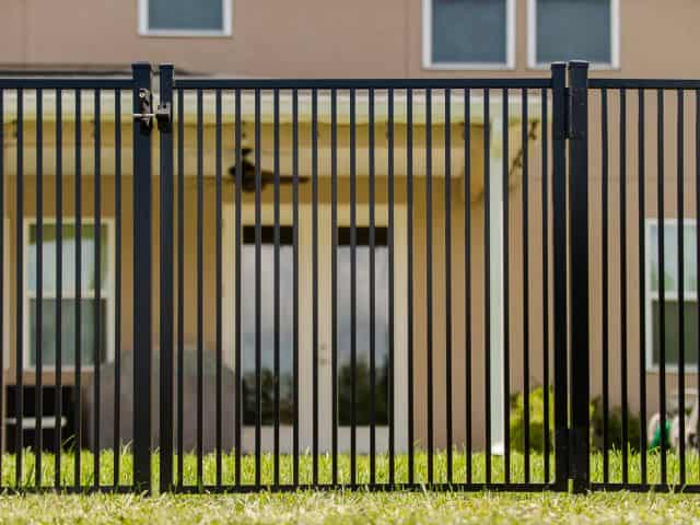 Aluminum Fence – Heritage Double