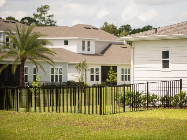 Aluminum Fence – Heritage Full