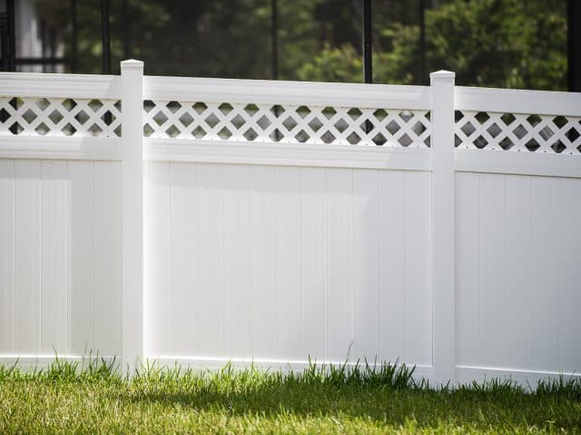 Vinyl Fence – Aberdeen
