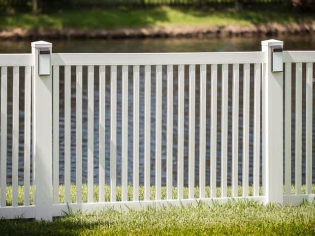 Vinyl Fence – Gate – Dunbar
