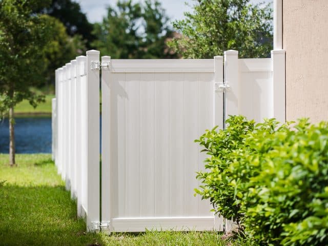 Vinyl Fence – Gate – White Hamilton