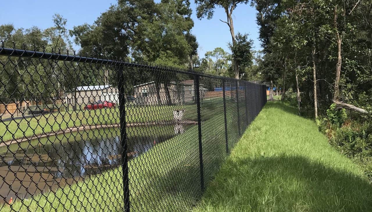 Work with a Pascagoula Fence Company That Can’t Be Beat
