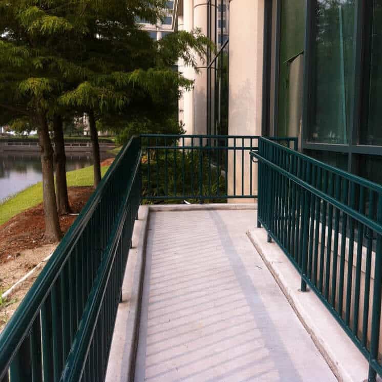https://ded6429.inmotionhosting.com/~super126/wp-content/uploads/2022/09/Arkansas-aluminum-railing.jpg