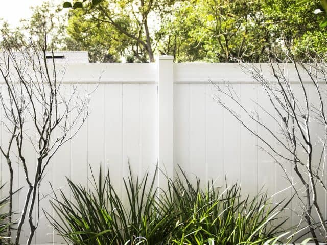 Hire a Greenville Fence Company to Reap the Benefits of a New Fence