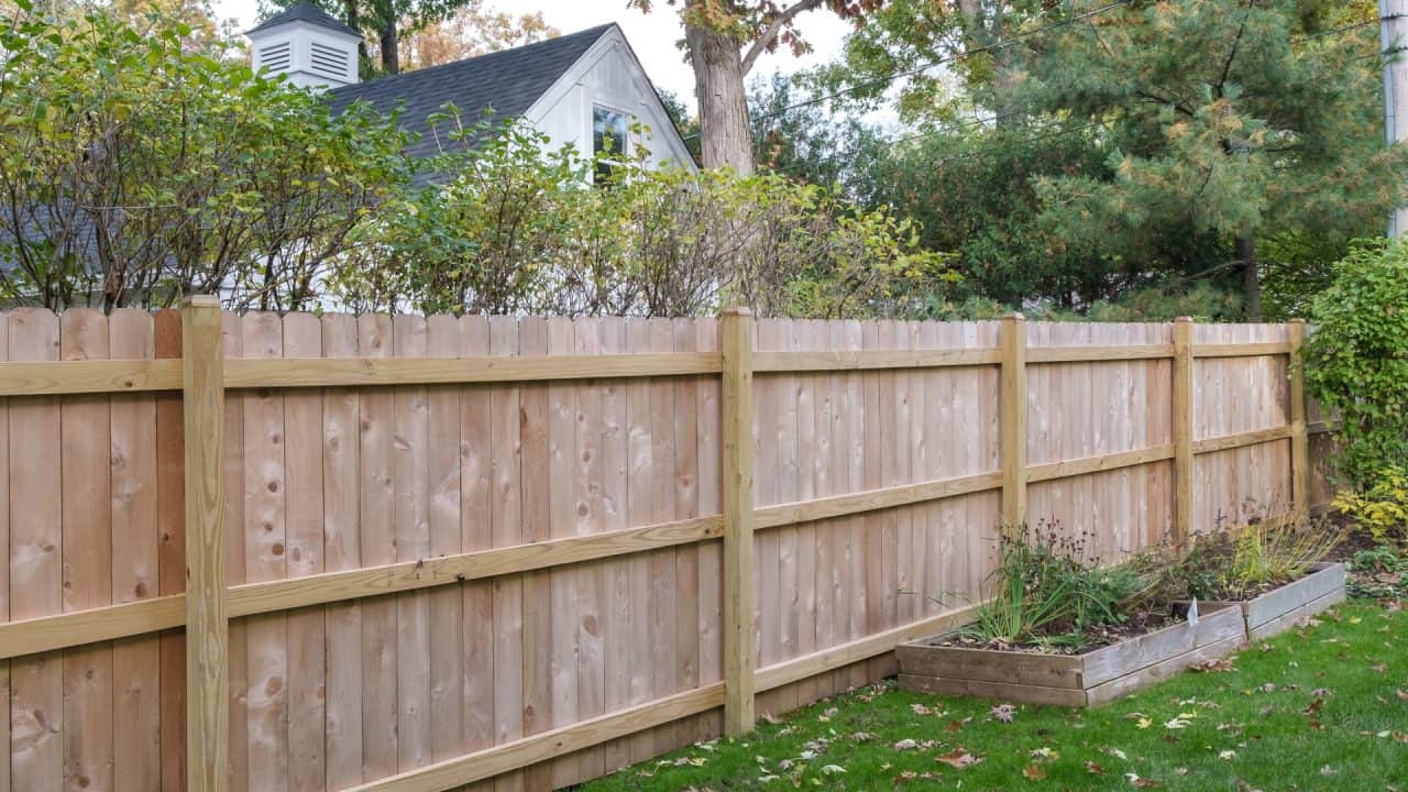 Greenville fence company wood privacy fence