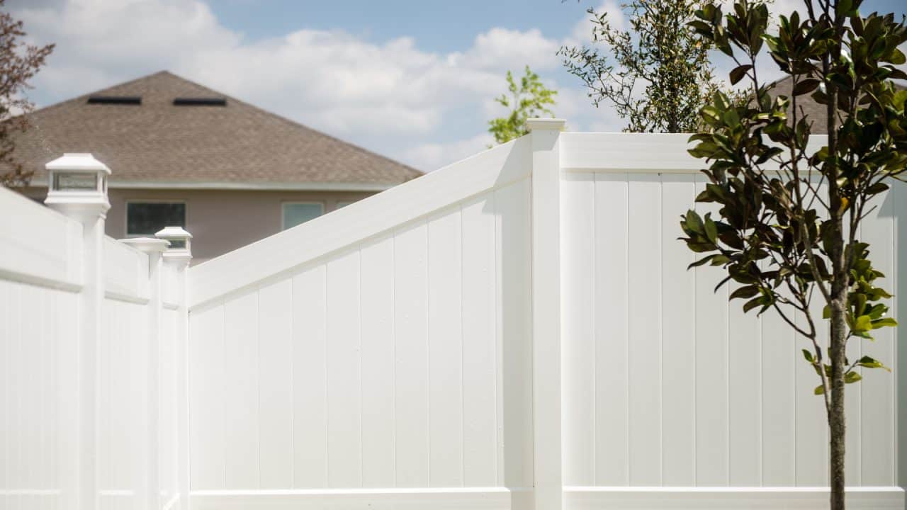 fence installation Fremont white vinyl fence