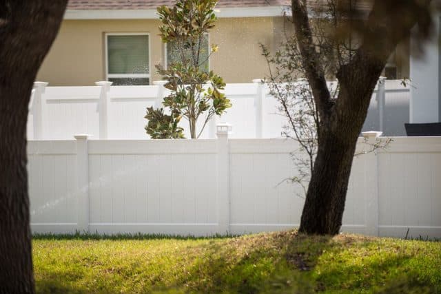 What Happens If a Chino Fence Builder Makes a Mistake?