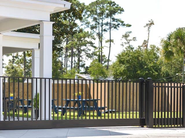 Aluminum Fence – Heritage