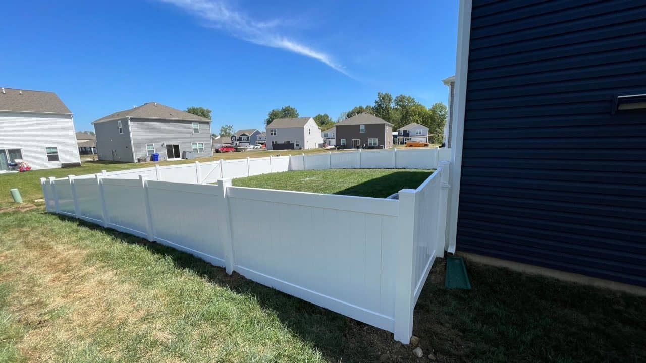 Columbus plastic fence installers