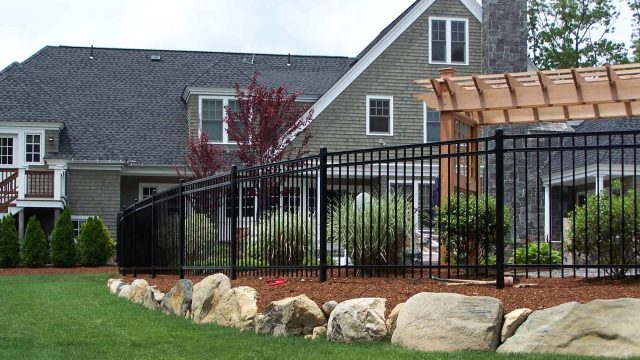 fence contractors Lakewood CO