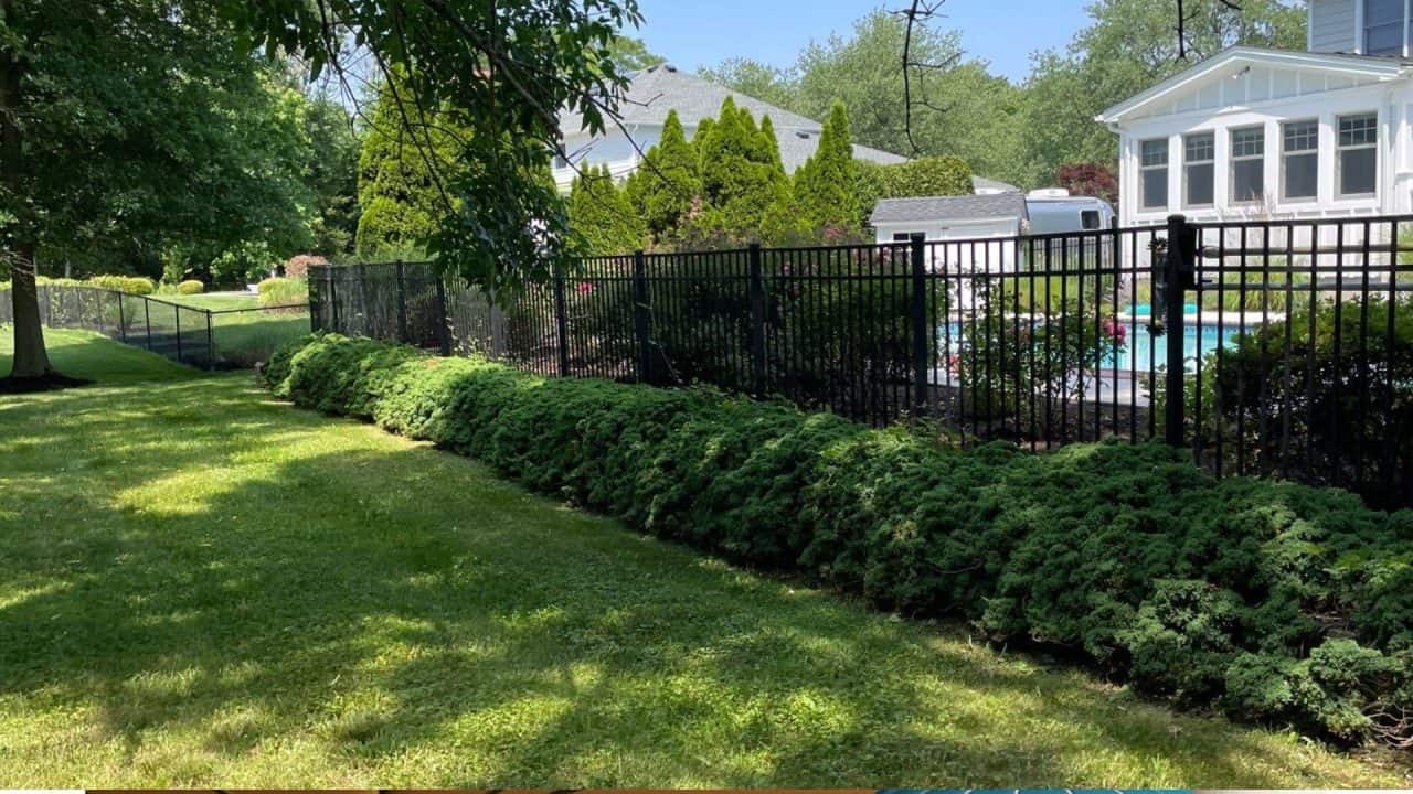 Garden Fence Builder In Neptune City
