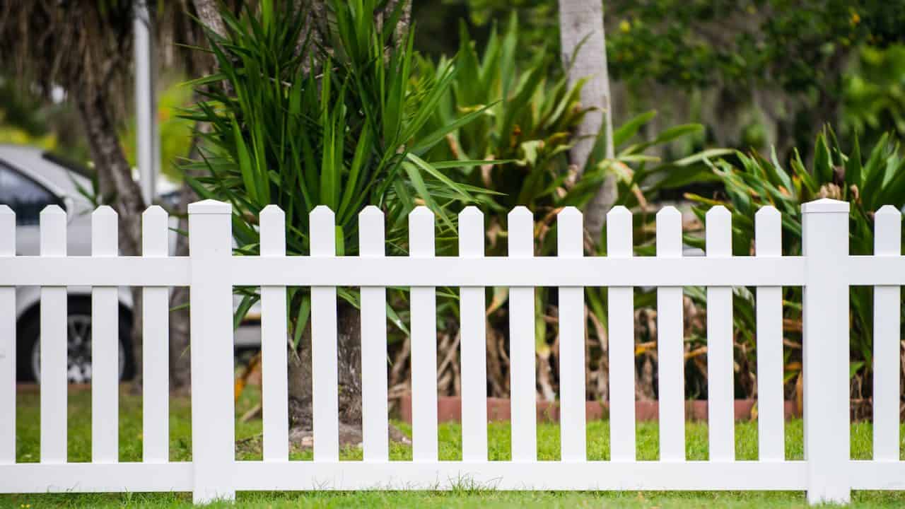 picket fence installation