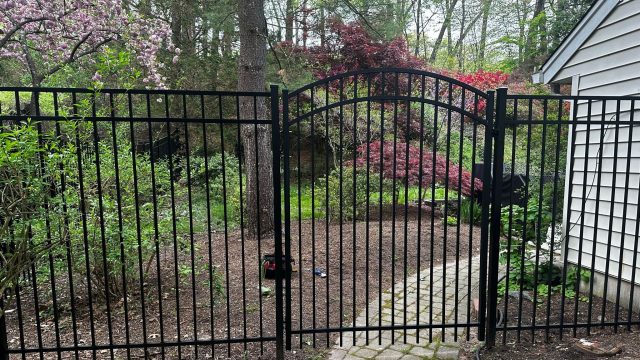 Guilderland Garden Fence Ideas