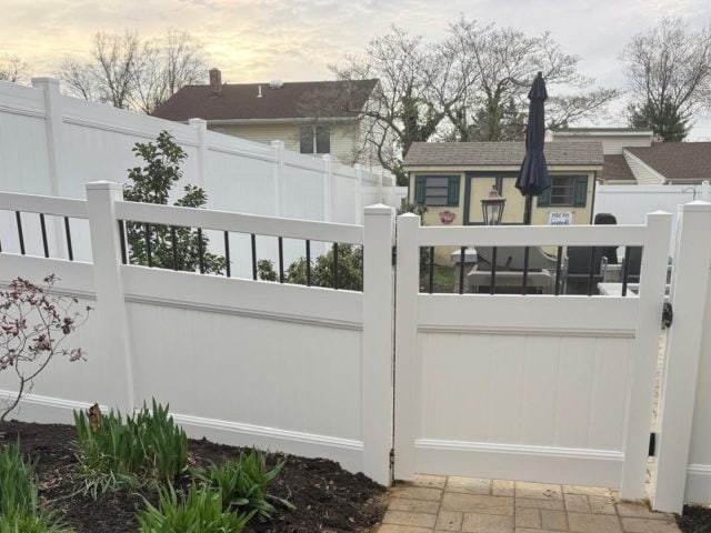 What Are the Pros and Cons of All Vinyl Fencing NJ?