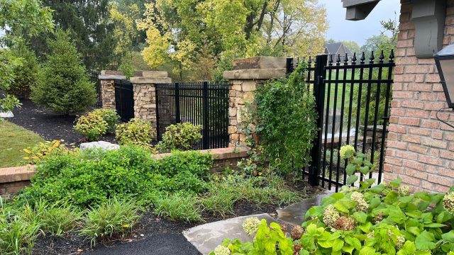 Aluminum fence builder near me