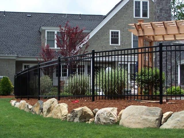 Low-Water Yards Thanks To The Best Bountiful Fence Company