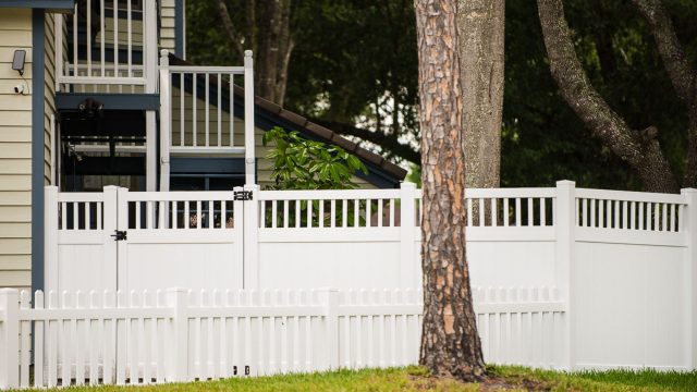 Charlotte vinyl fence options