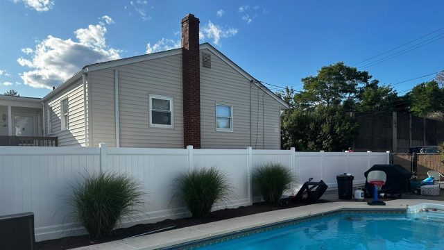 buy high quality vinyl fence