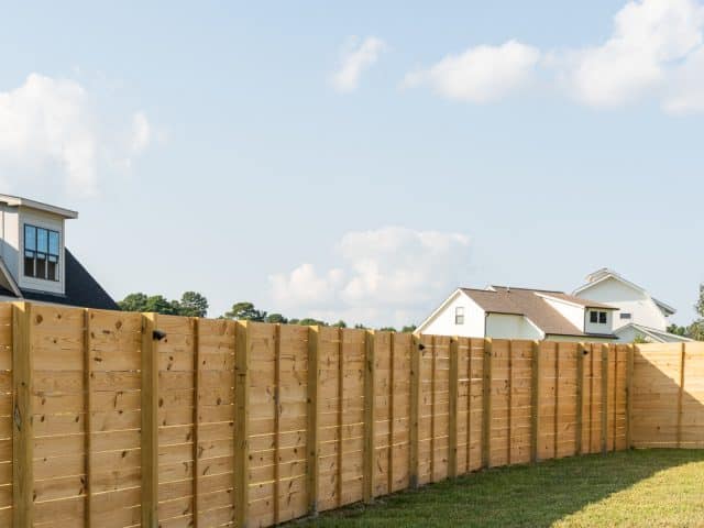 Top Fencing Trends in 2025: What Fence Contractors in My Area Are Offering This Year