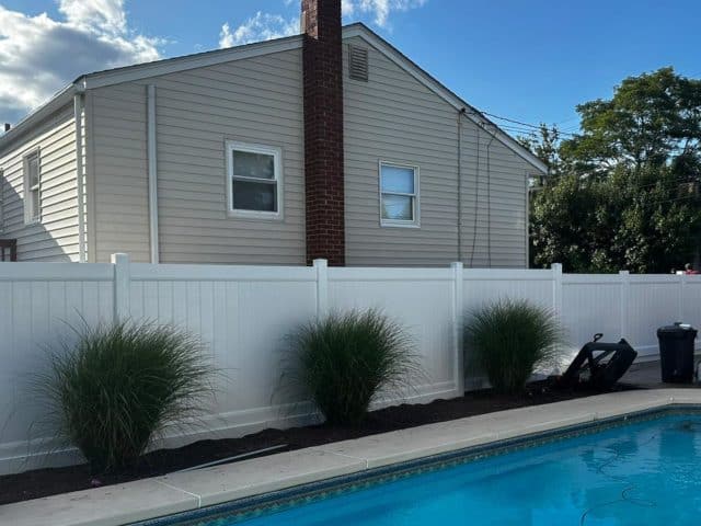 A New Fence Installation: Discover the Best Options for Your Modern Homes