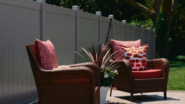 are you looking for the best fence people near me?