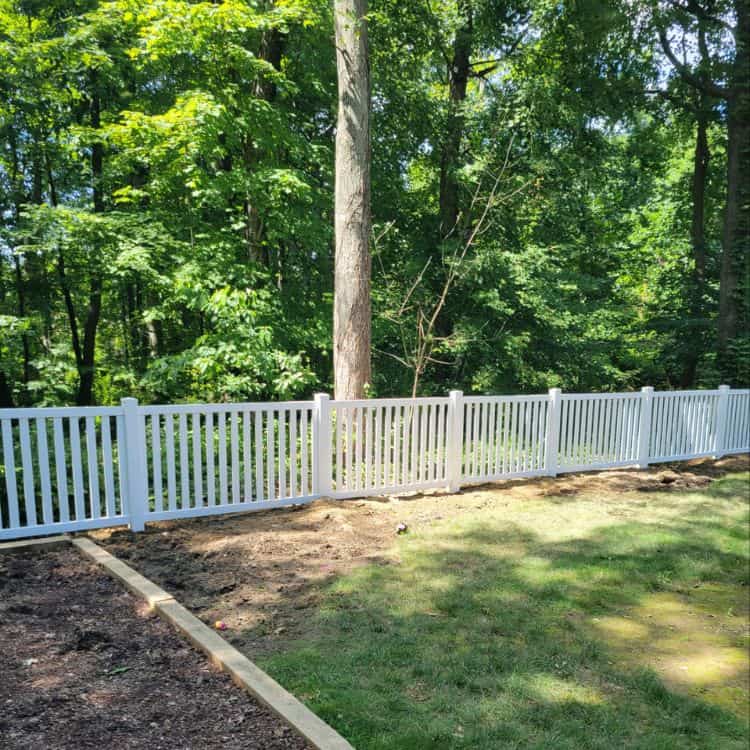 Cleveland vinyl fence installers