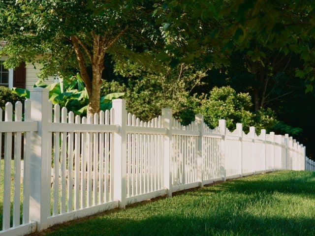 How Fence Building Companies Near Me Can Up The Curb Appeal Of Your Home
