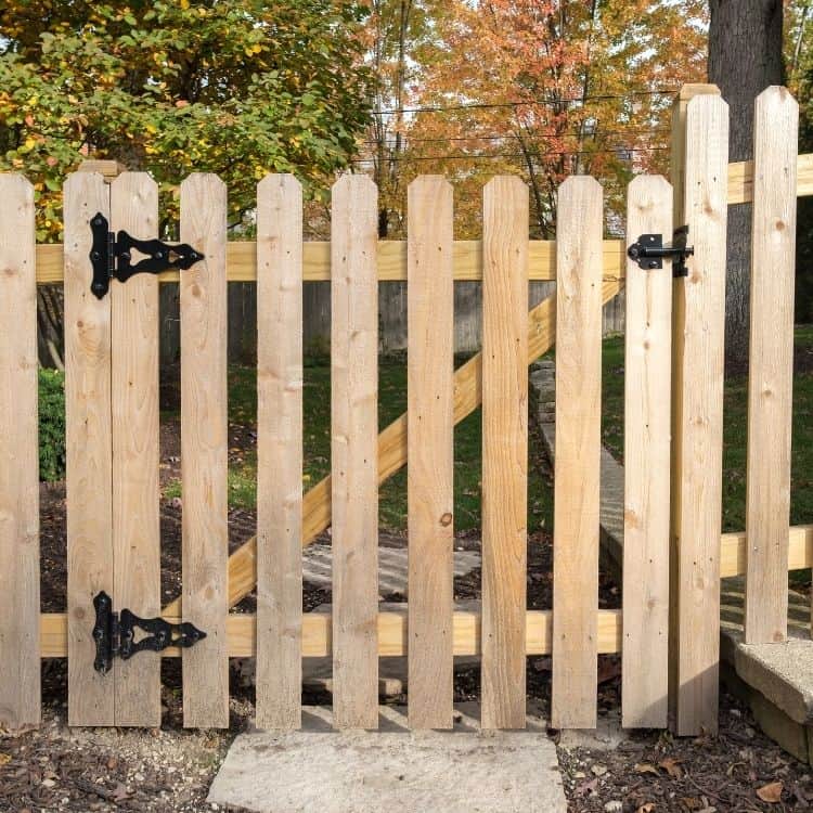 Fencing companies around me