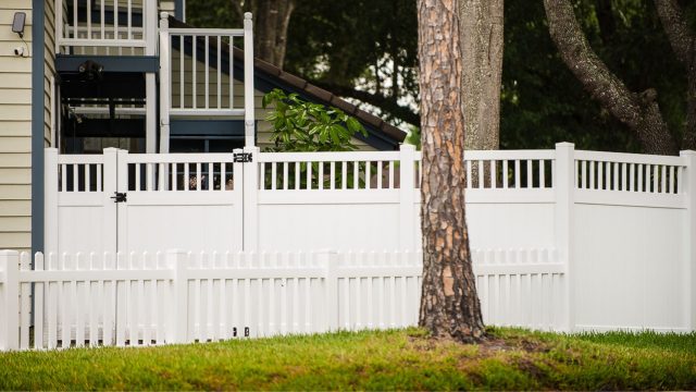 Vinyl and PVC fence cleaner