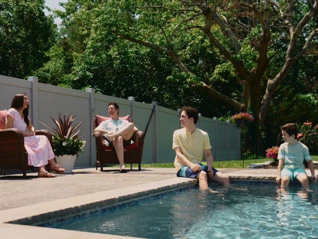 Finding The Best Pool Fence People Near Me