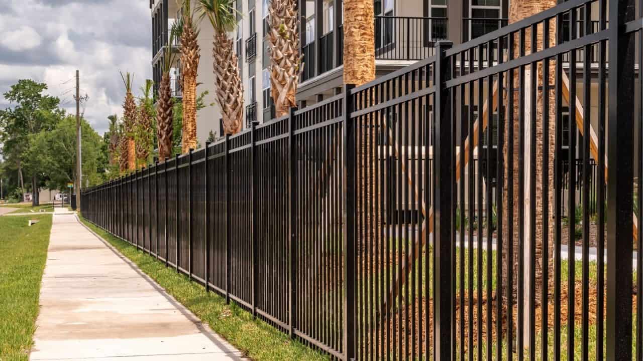 aluminum fence companies near me