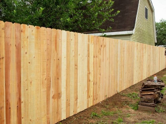 Affordable Fence Installations in Warwick RI: A Quick Guide to Savings