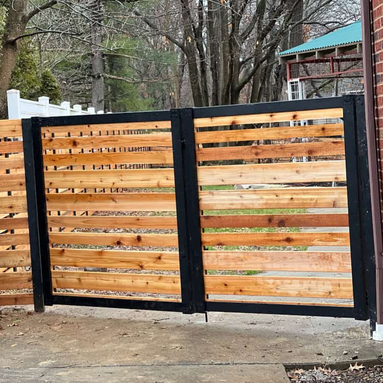Cleveland vinyl fence installers