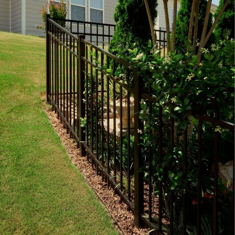 Aluminum fence installations in RI
