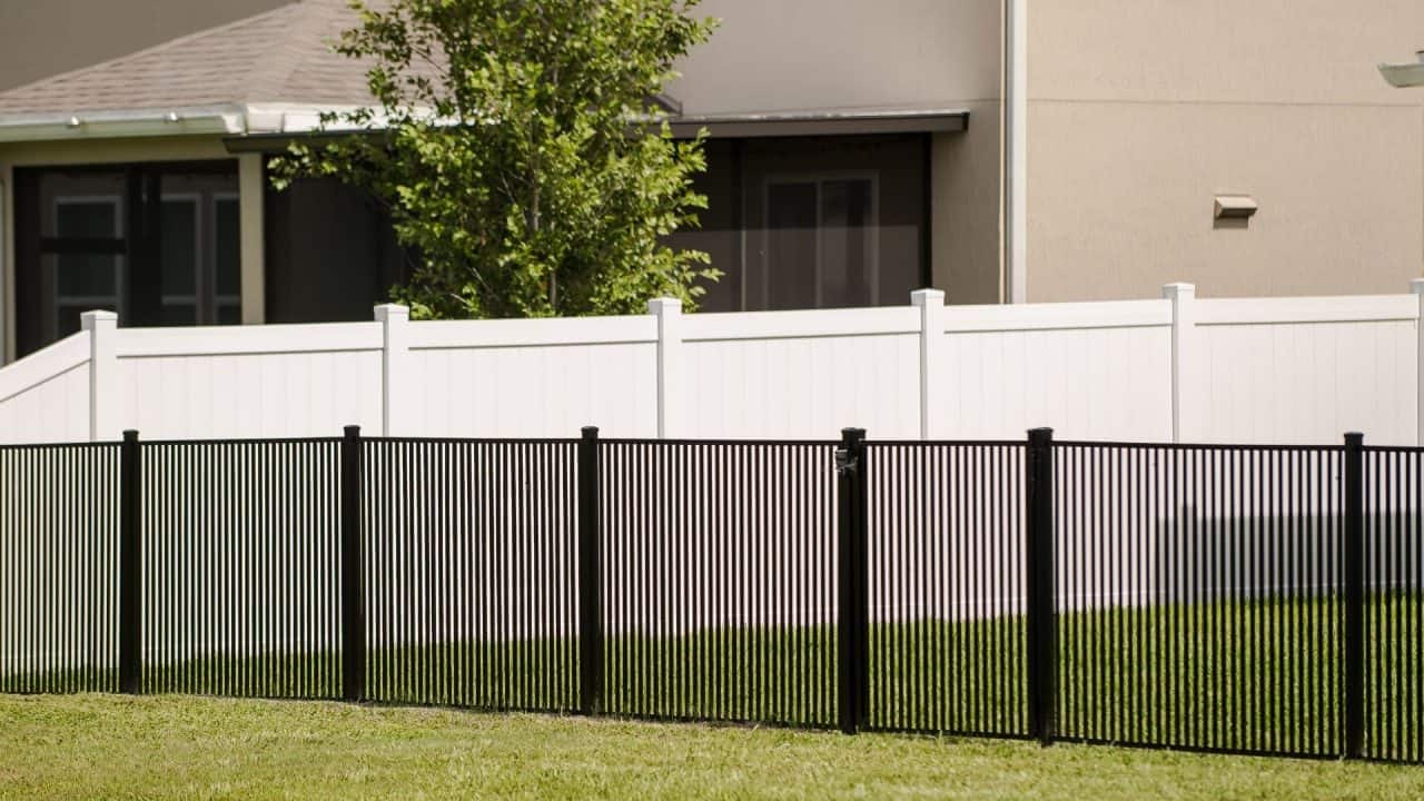 Aluminum fence installations in RI