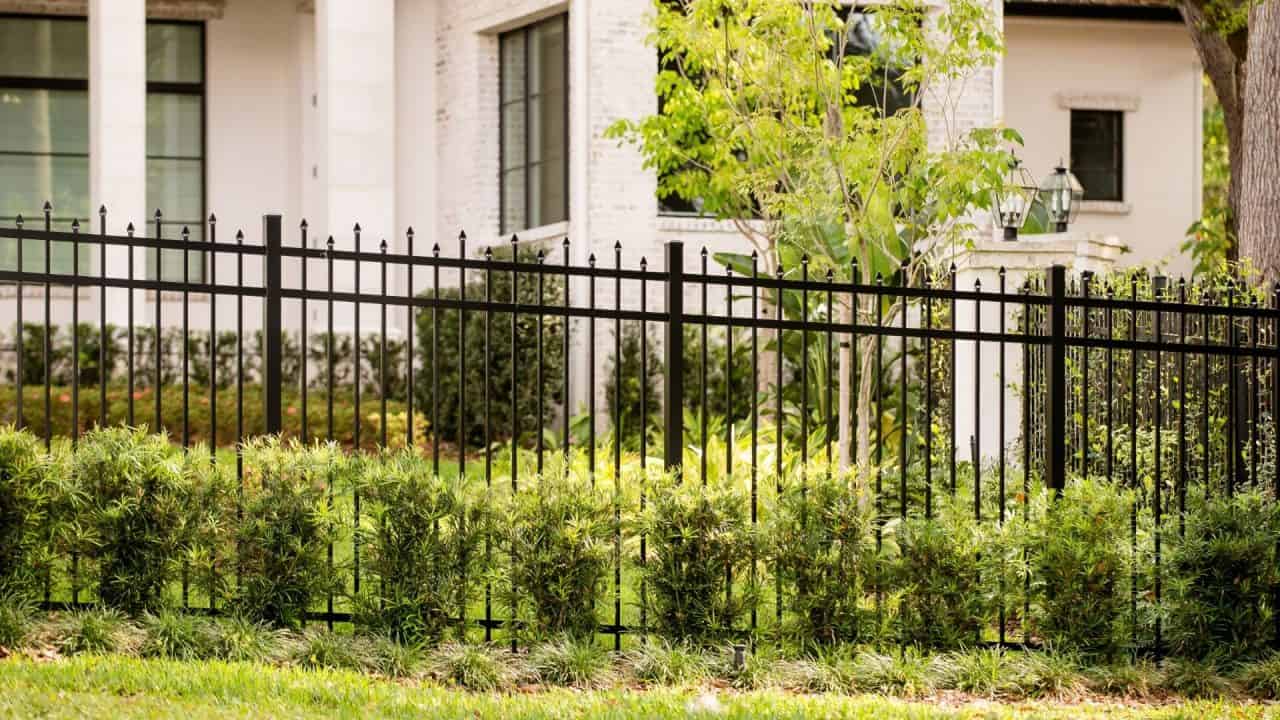 Monrovia fence builder