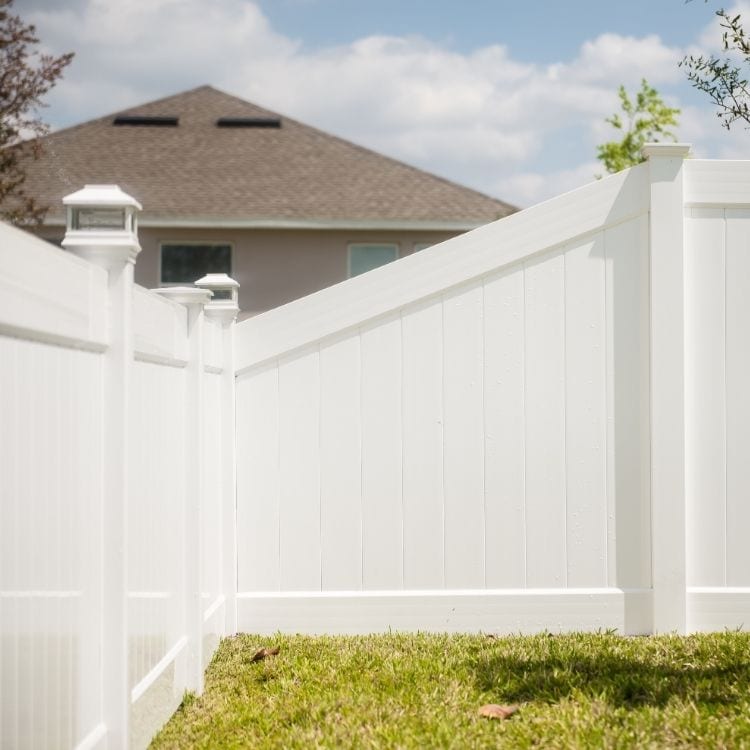 Privacy fence contractors near me