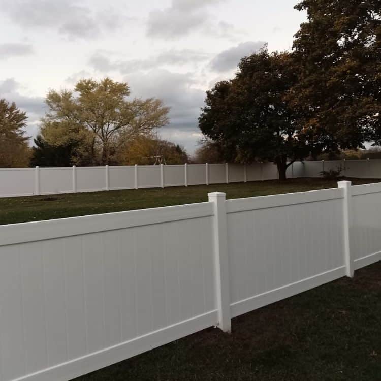Cleveland vinyl fence installers