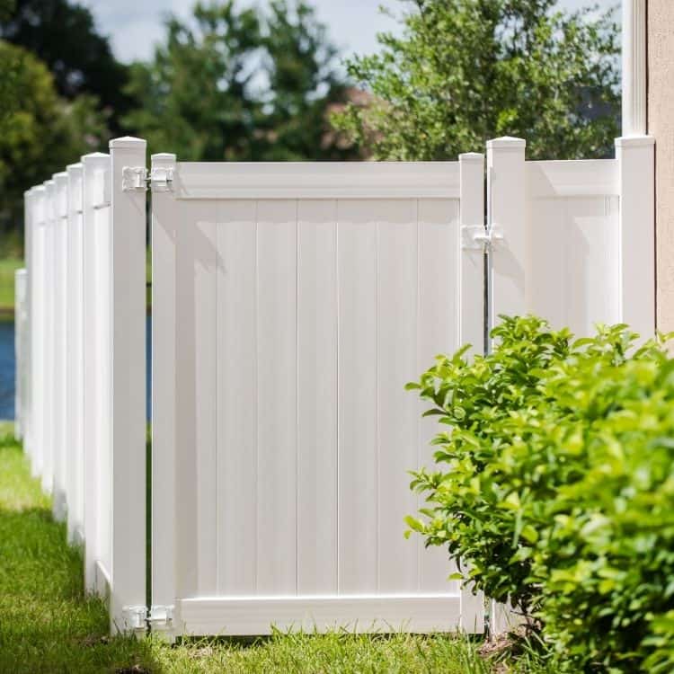 Vinyl fence near me