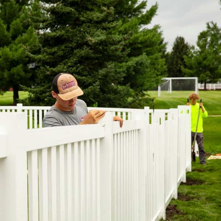 Cleveland vinyl fence installers
