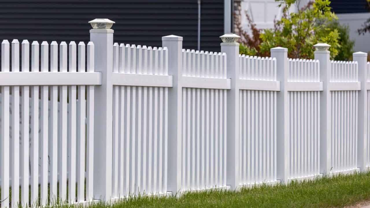 plastic fence installers