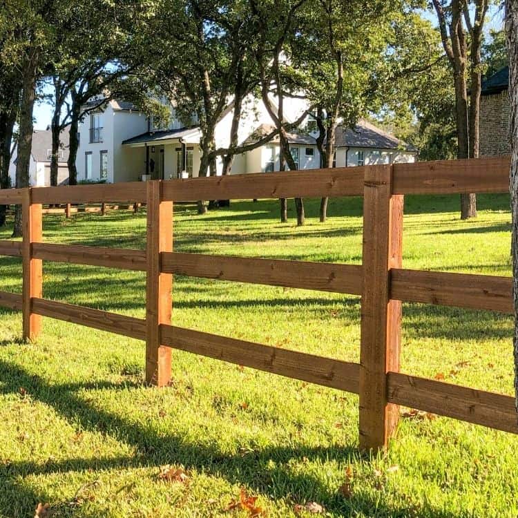 commercial fencing contractors in Eastern NC