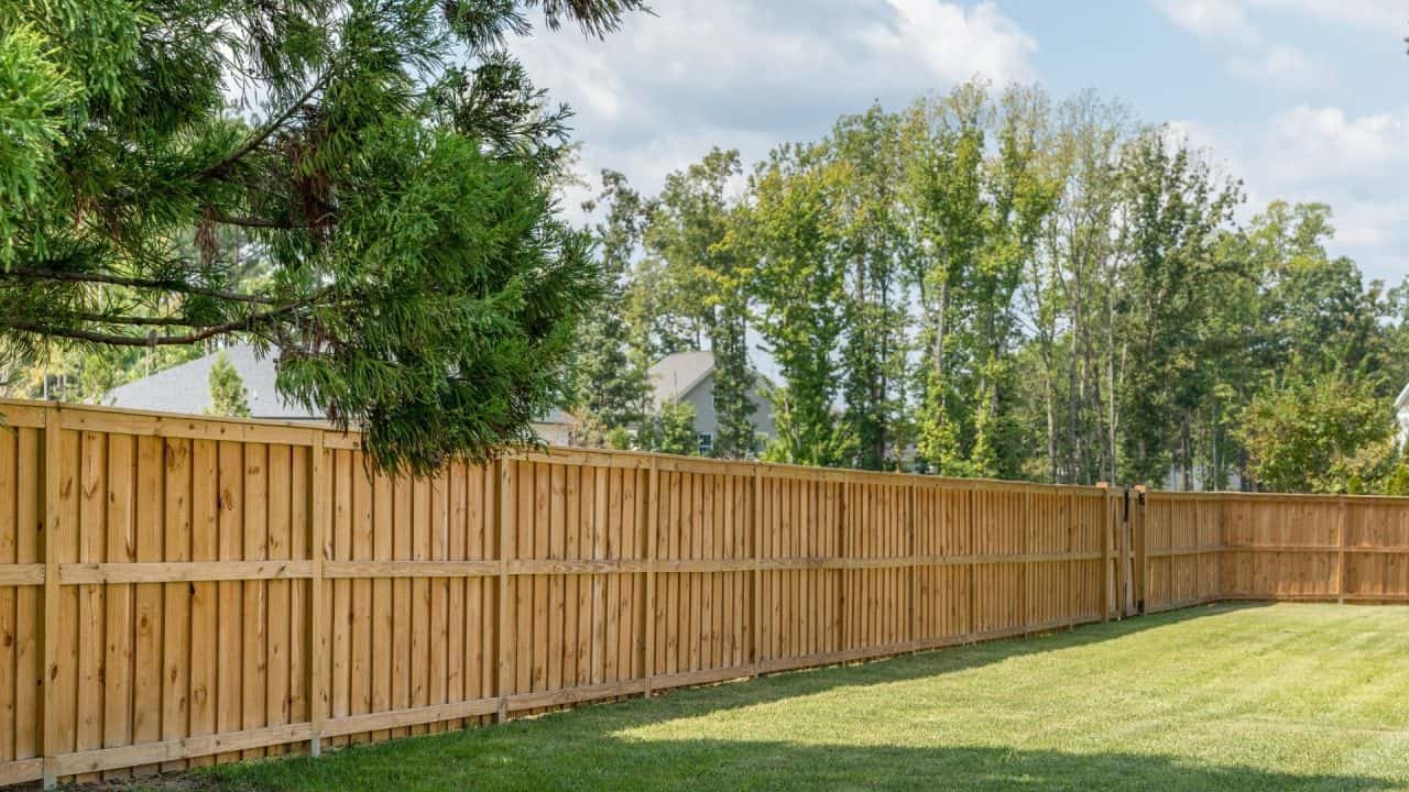Fence contractors in Dublin