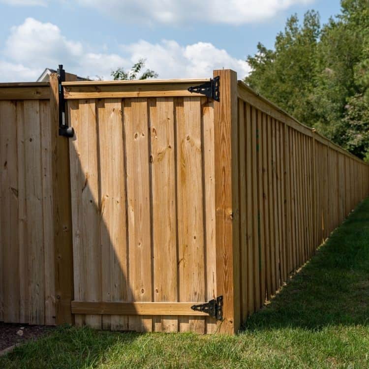 commercial fencing contractors in Eastern NC