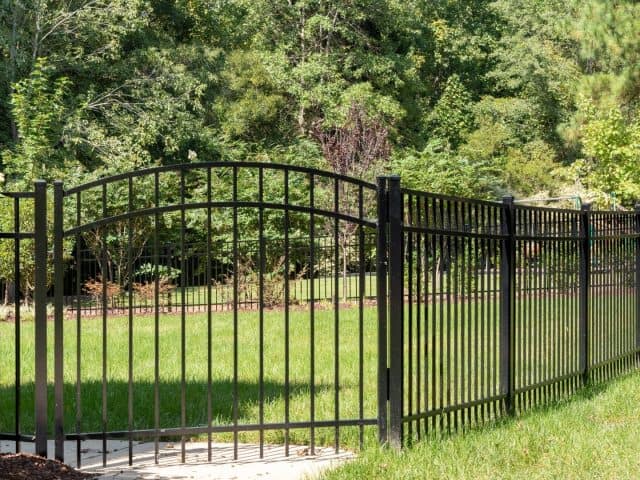 Need Security Fencing Installation Near Me? Call Columbus Experts